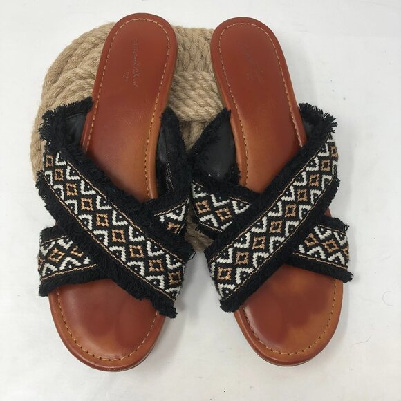 Universal Thread Boho Tribal Cross Sandals 11 - Picture 1 of 6